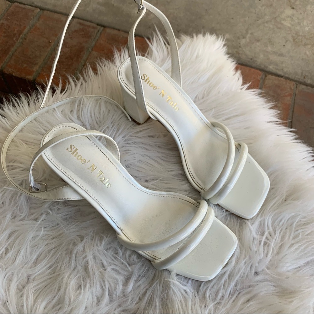 ShoeNTale Elegant Cream Heels Size 6